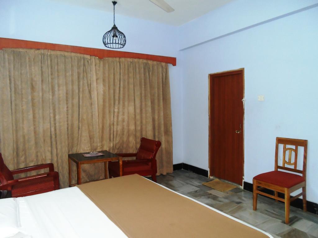 Hotel Bhimas Paradise ティルパティ 部屋 写真